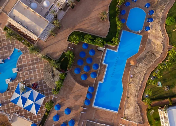 Club Reef Resort & Spa